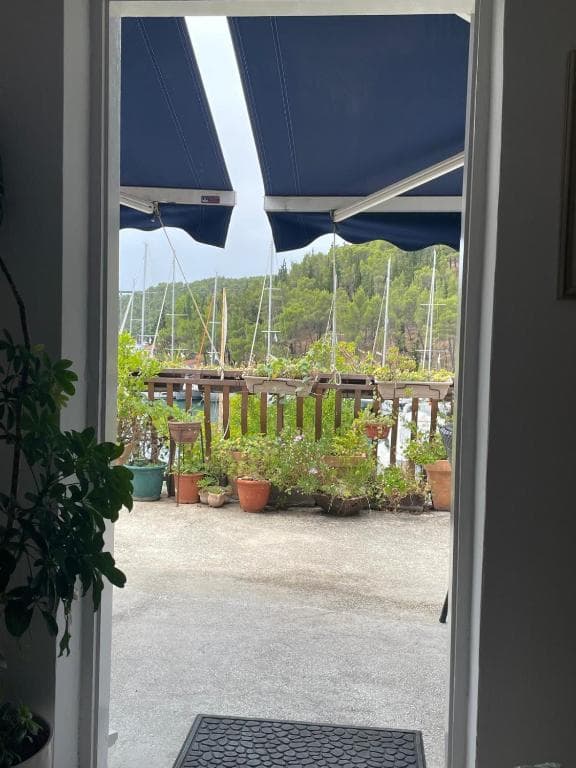 Apartman — krevet