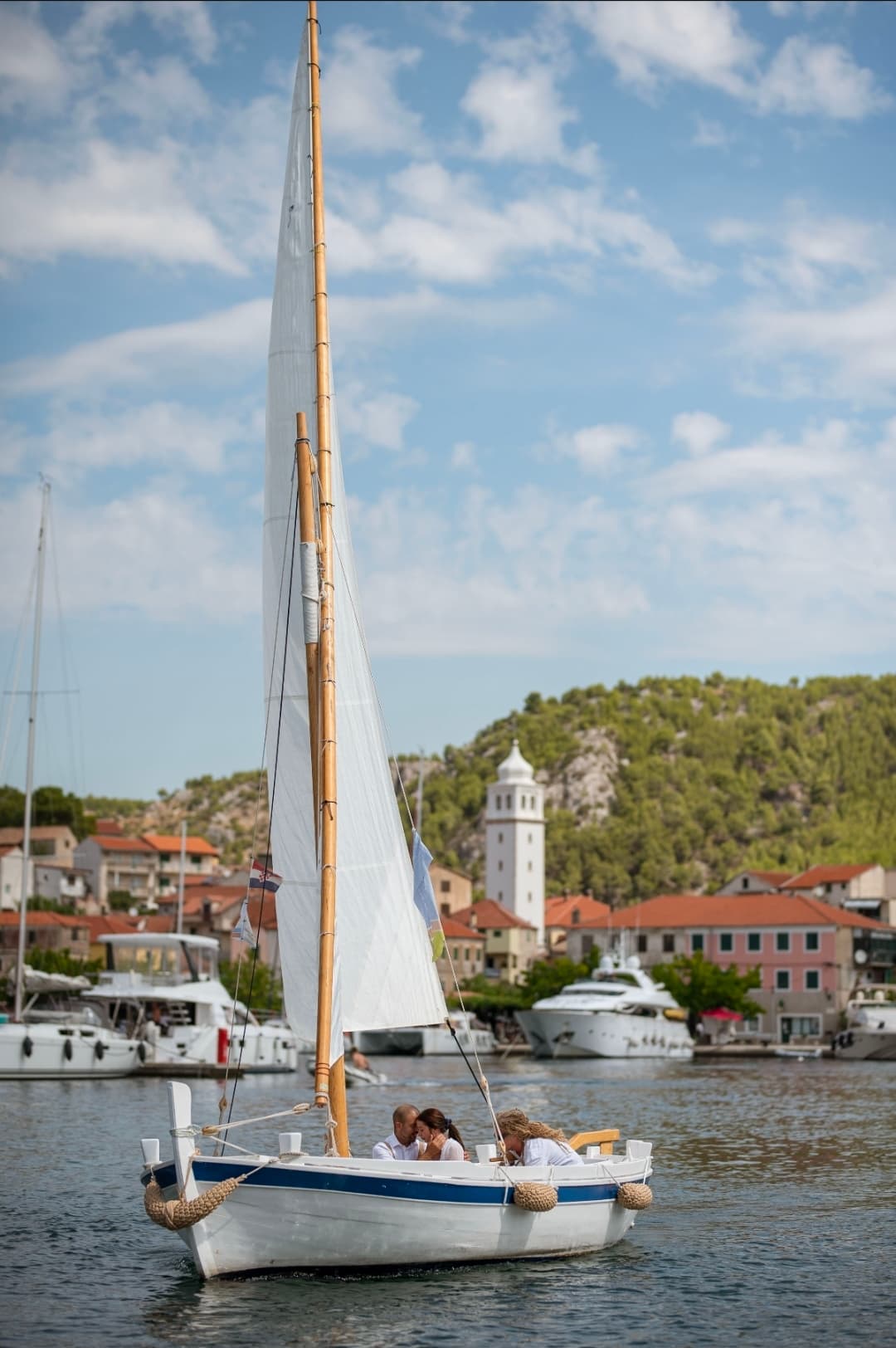 Gajeta Wine Garden Skradin na rijeci Krki